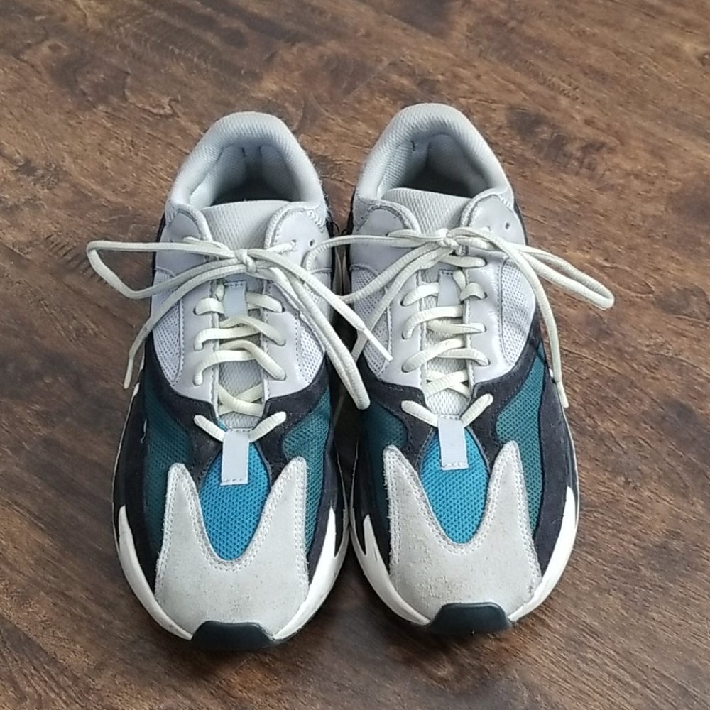 adidas Yeezy Boost 700 Wave Runner Solid Grey